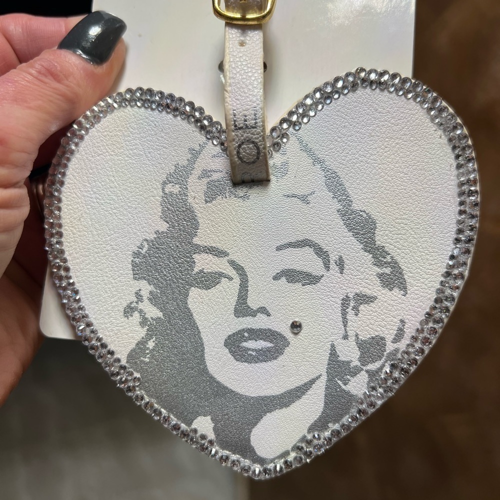 🔥💕NWT- GORGEOUS BLING MARILYN MONROE LUGGAGE TAG🔥💕